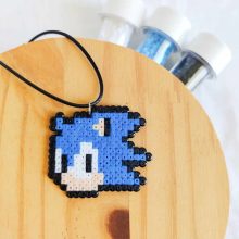 Colar Sonic pixel art hama beads